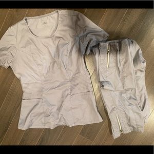 Jannuu Grey Motto Scrub Set, Size Small